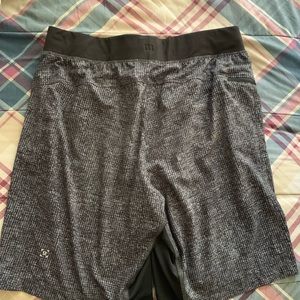 lululemon athletica Shorts - Lululemon The short lululemon athletica Shorts - Lululemon The short